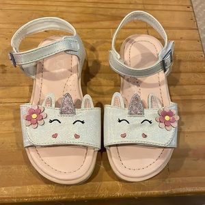 Unicorn sandals like new